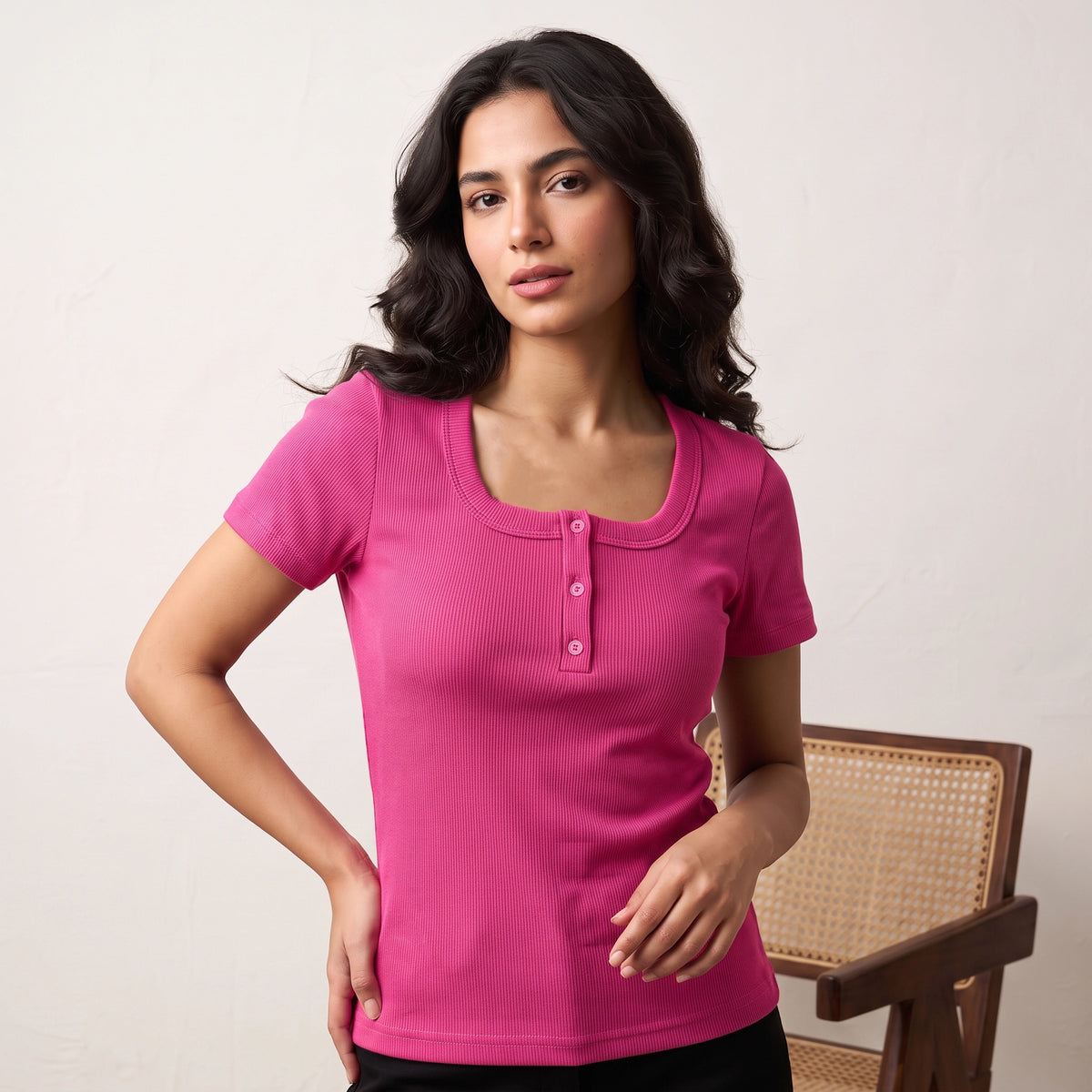 تيشيرت حريمي نص كم مربع بأزرار Ribbed Cotton Slim Fit