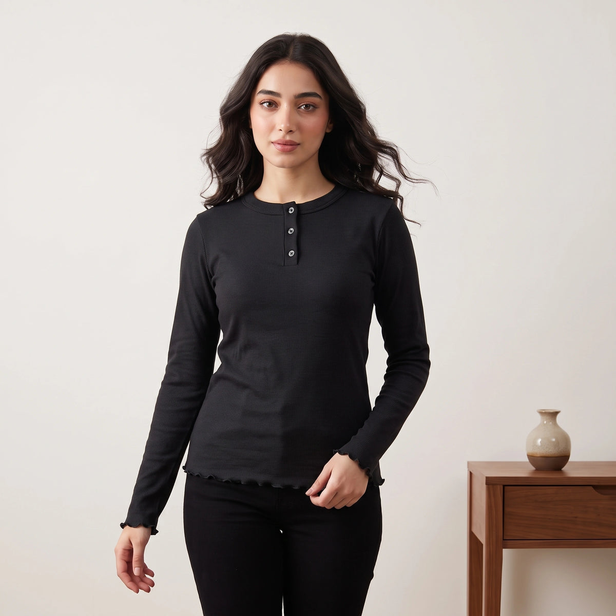 VALYA Essential Ribbed Henley Top