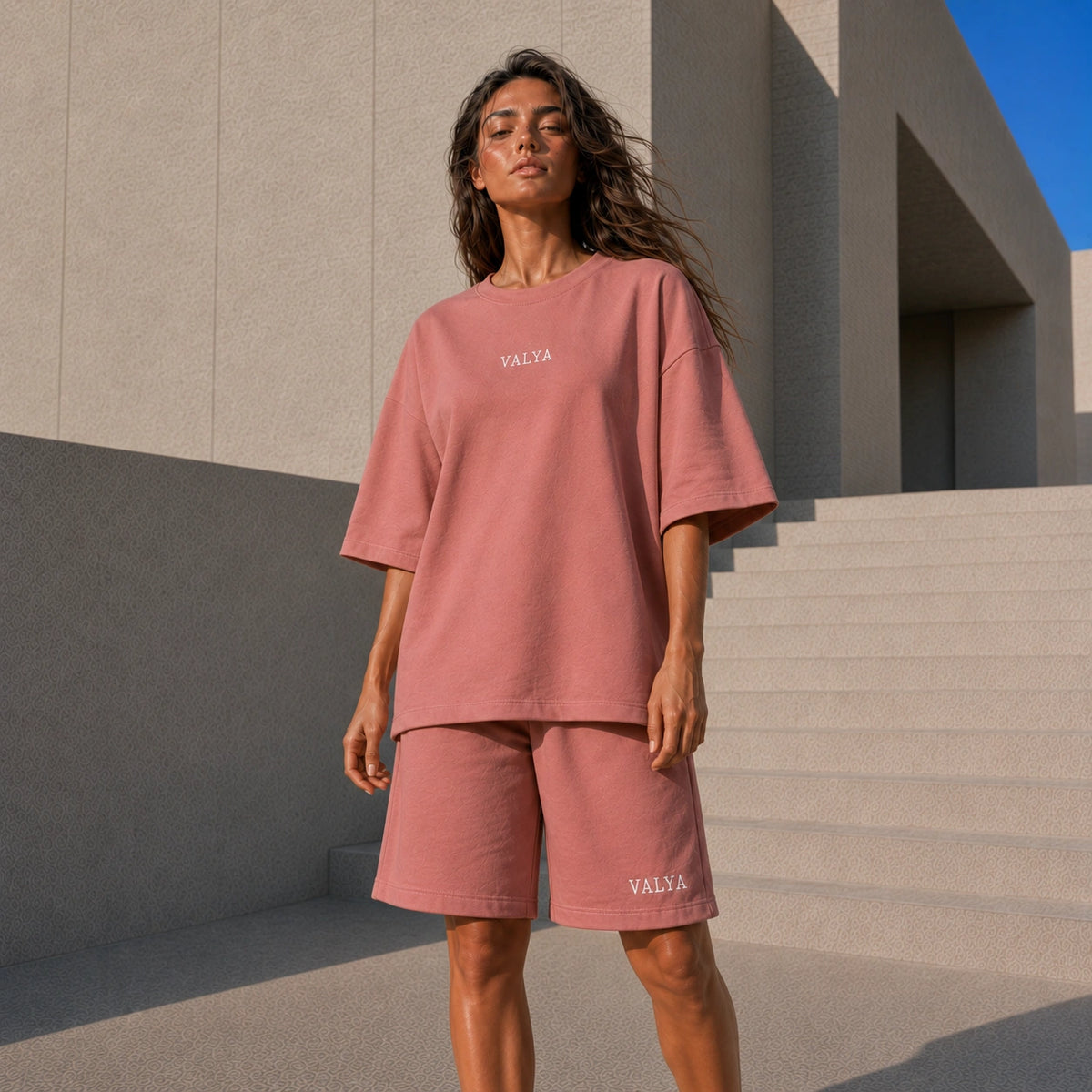طقم تيشيرت وشورت حريمي أوفرسايز - VALYA Cozy Oversized Set